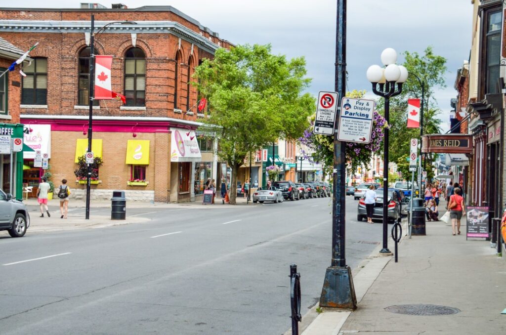 Kingston Summer Experience | Green Acres Inn - Kingston, ON